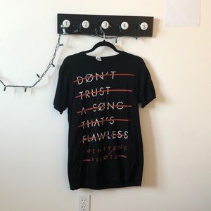 21 PILOTS T-SHIRT